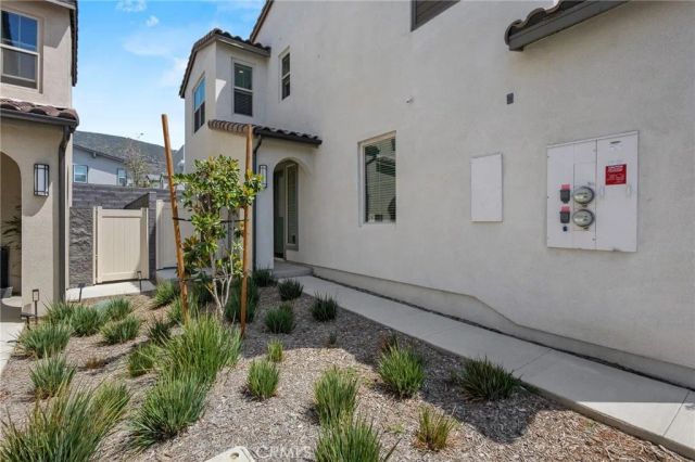 15936 Sparrow Court, Fontana, CA 92336