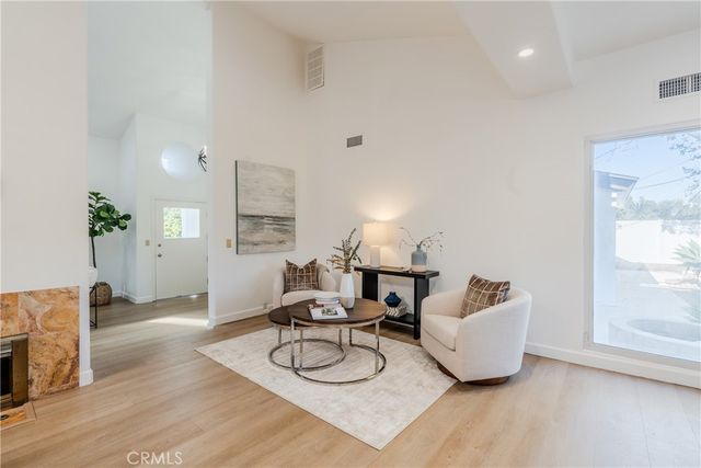 2207 Golden Circle, Newport Beach, CA 92660