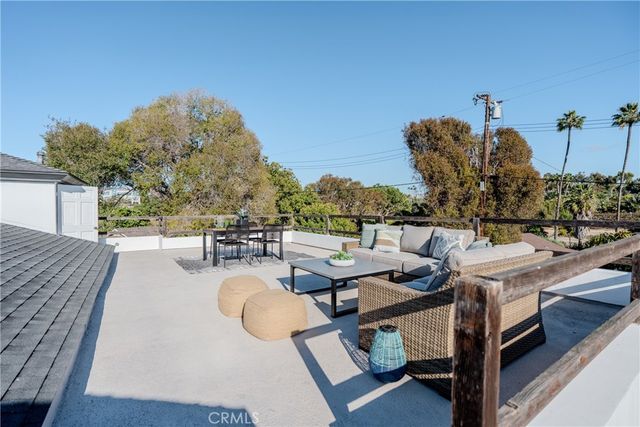 2207 Golden Circle, Newport Beach, CA 92660