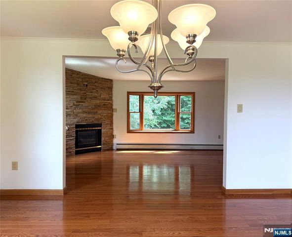 16 Argus Street, Butler Borough, NJ 07405