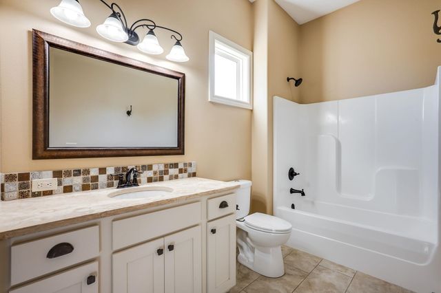 1413 N Shadow Rock Drive, Andover, KS 67002