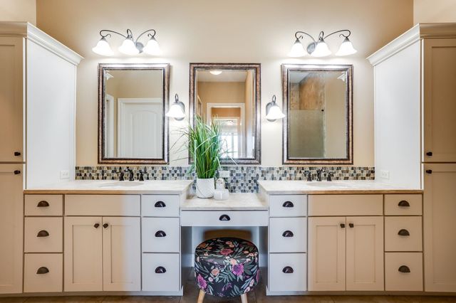 1413 N Shadow Rock Drive, Andover, KS 67002