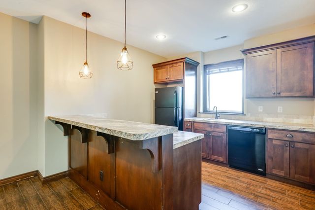 1413 N Shadow Rock Drive, Andover, KS 67002