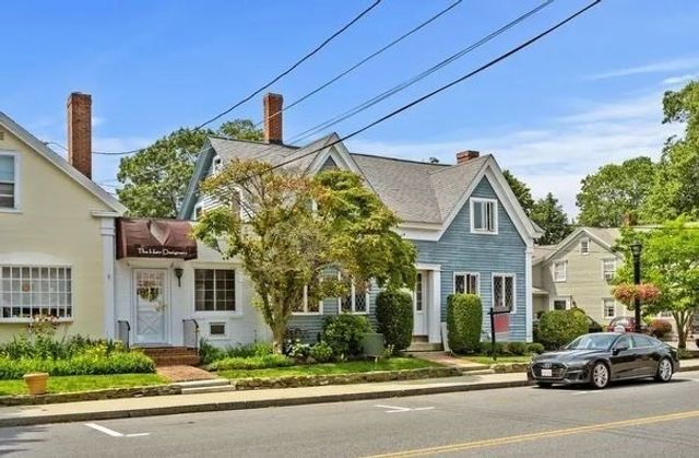 54 Main St 201, Topsfield, MA 01983