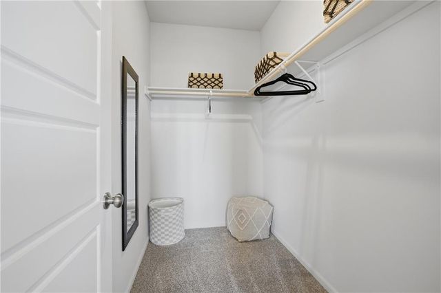 1612 SW 9th Street, Oak Grove, MO 64075