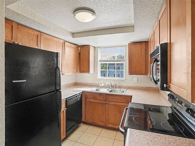 216 LEWFIELD CIR 216, Winter Park, FL 32792