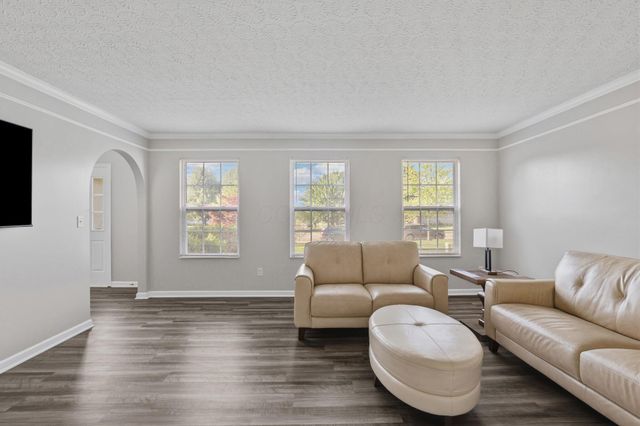 8168 Slate Ridge Boulevard, Reynoldsburg, OH 43068