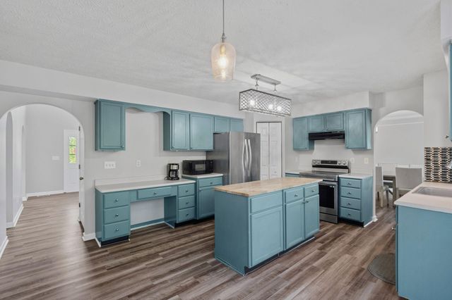 8168 Slate Ridge Boulevard, Reynoldsburg, OH 43068