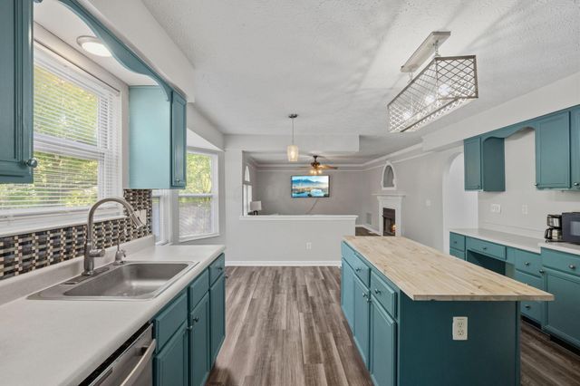 8168 Slate Ridge Boulevard, Reynoldsburg, OH 43068