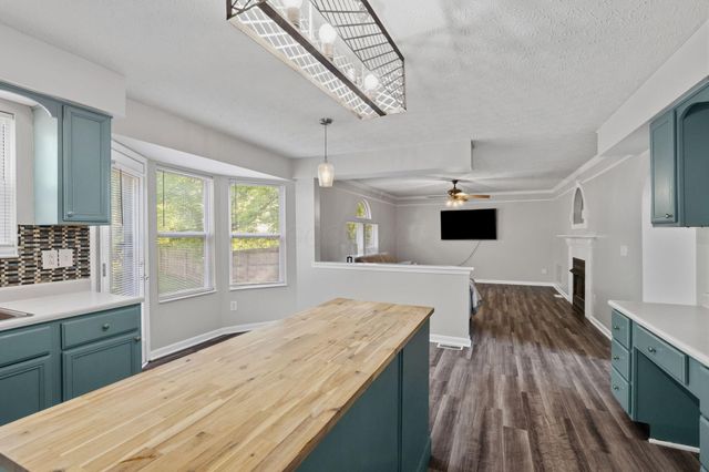 8168 Slate Ridge Boulevard, Reynoldsburg, OH 43068