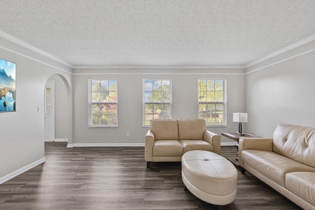 8168 Slate Ridge Boulevard, Reynoldsburg, OH 43068