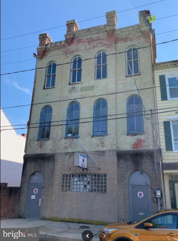 28 N 2ND ST, Columbia, PA 17512