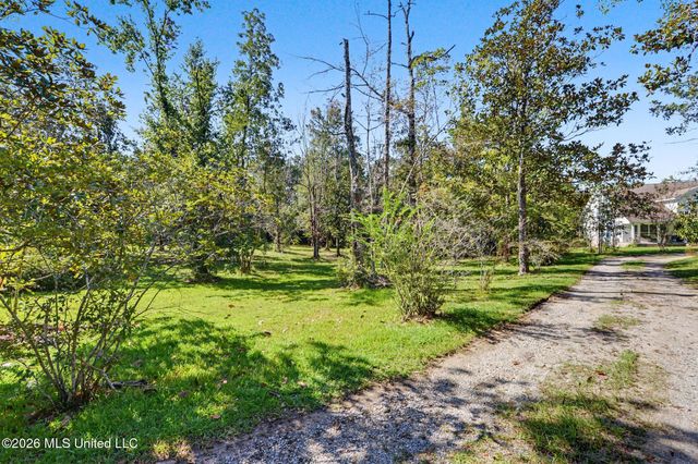 7071 Bayou Talla Lane, Kiln, MS 39556