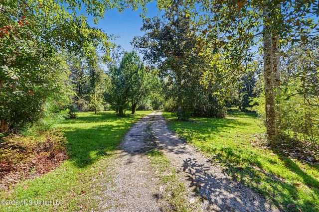 7071 Bayou Talla Lane, Kiln, MS 39556