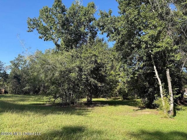 7071 Bayou Talla Lane, Kiln, MS 39556