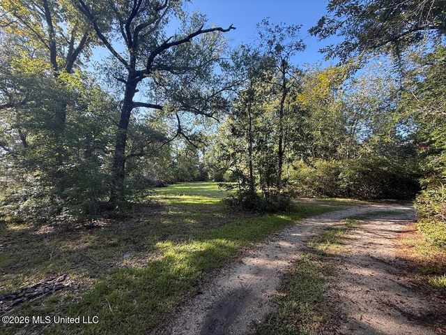 7071 Bayou Talla Lane, Kiln, MS 39556