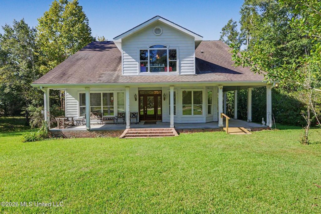 7071 Bayou Talla Lane, Kiln, MS 39556