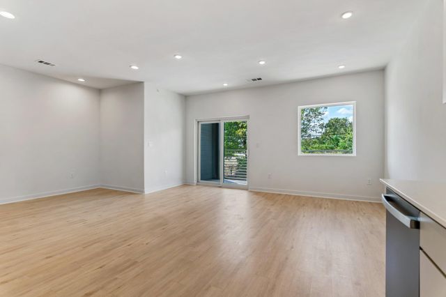 100 W Mockingbird LN, Austin, TX 78745