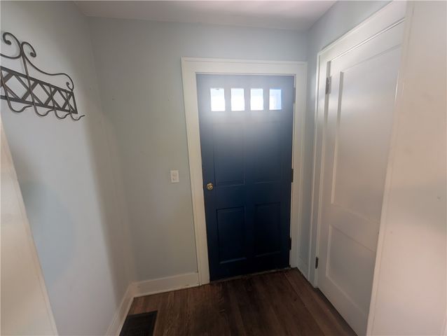 28 Rosedale Avenue, Bradford City, PA 16701