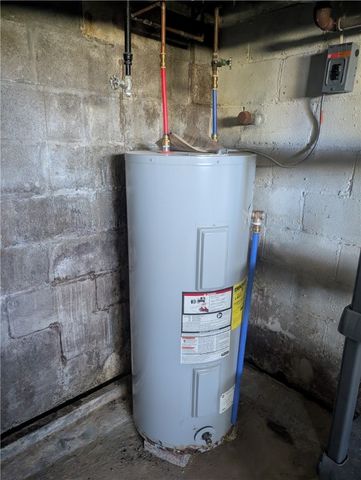 28 Rosedale Avenue, Bradford City, PA 16701