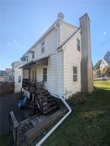 28 Rosedale Avenue, Bradford City, PA 16701