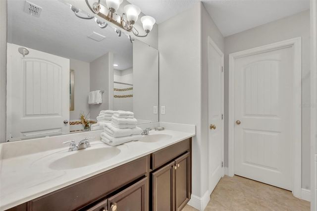 4209 OAKVIEW DRIVE, Davenport, FL 33837