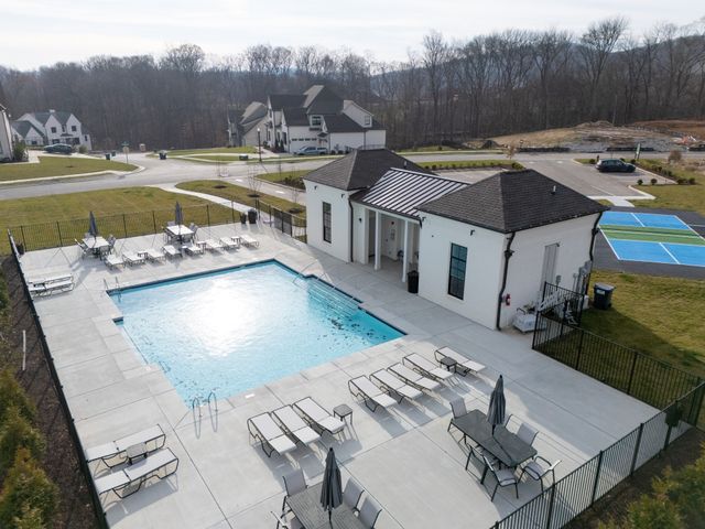 1580 Eastwood Dr, Brentwood, TN 37027