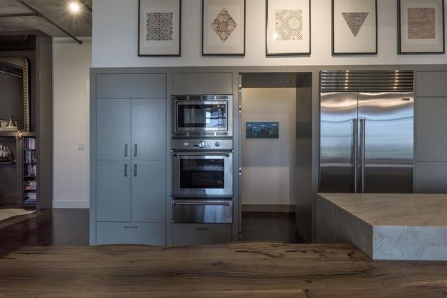 800 W 5th ST 1007, Austin, TX 78701