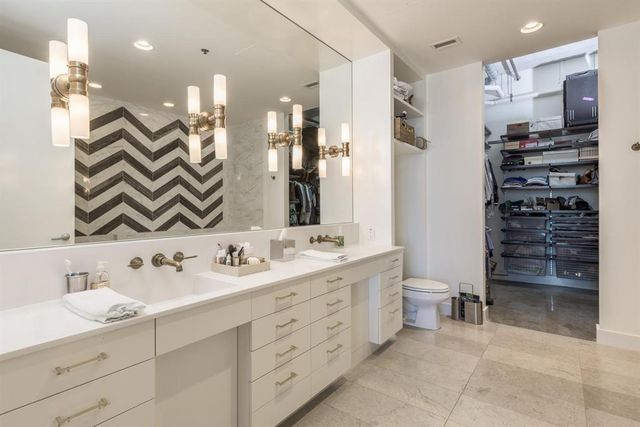 800 W 5th ST 1007, Austin, TX 78701