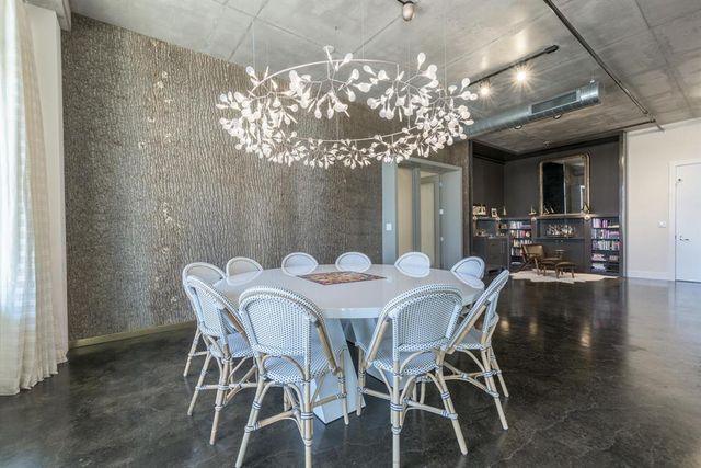 800 W 5th ST 1007, Austin, TX 78701
