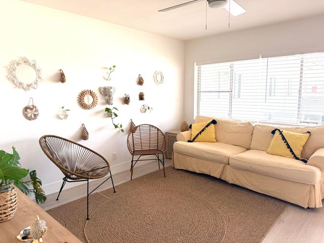 3322 Cynthia Lane 207, Lake Worth Beach, FL 33461