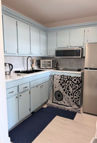 3322 Cynthia Lane 207, Lake Worth Beach, FL 33461