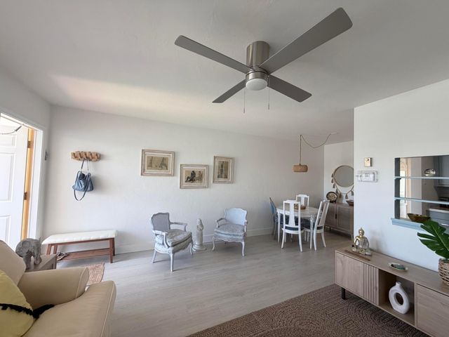 3322 Cynthia Lane 207, Lake Worth Beach, FL 33461