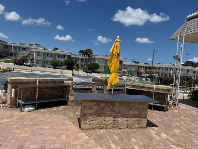 3322 Cynthia Lane 207, Lake Worth Beach, FL 33461