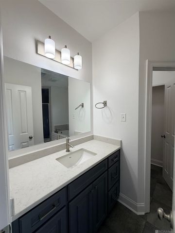 15814 Woodwick Ave, Baton Rouge, LA 70816