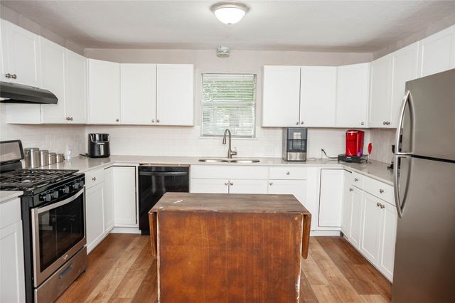 212 Penn Street, Waxahachie, TX 75165