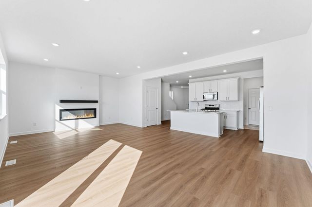 22329 Isla Way, Rogers, MN 55374