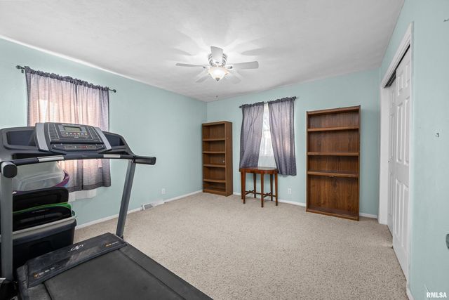 201 12TH Street, De Witt, IA 52742