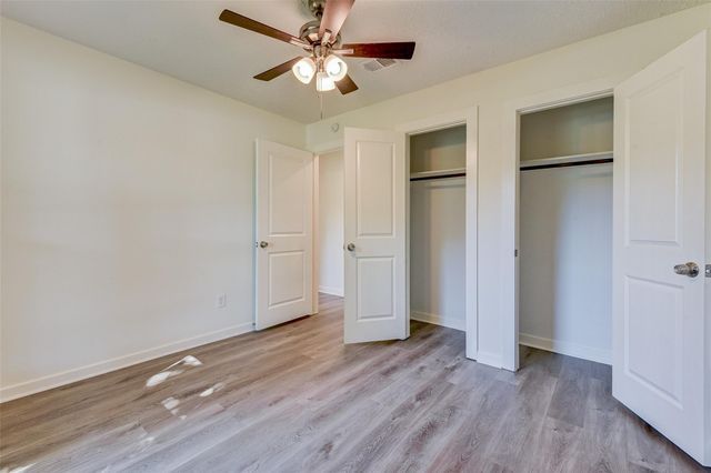 16813 Gleneagle Dr N, Conroe, TX 77385