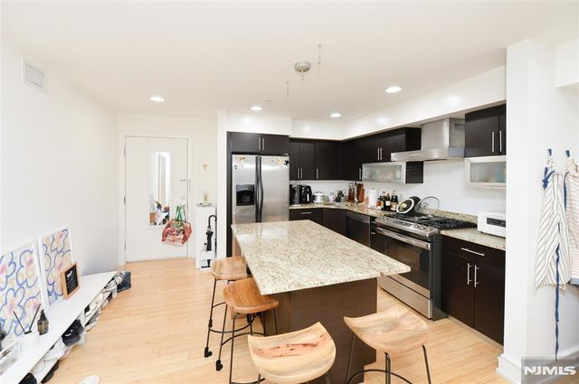 310 Cliff Lane 3F, Cliffside Park, NJ 07010