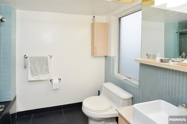 310 Cliff Lane 3F, Cliffside Park, NJ 07010