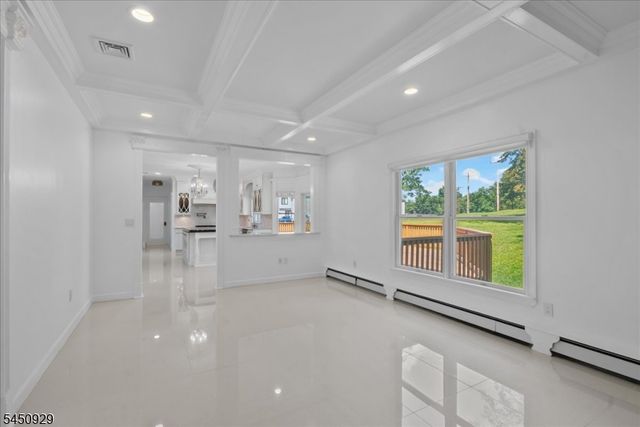 12 Byron Ct, Parsippany-troy Hills Twp., NJ 07054