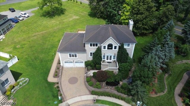 12 Byron Ct, Parsippany-troy Hills Twp., NJ 07054