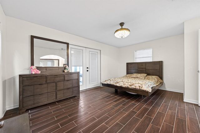 13902 Ambrose Street, Houston, TX 77045