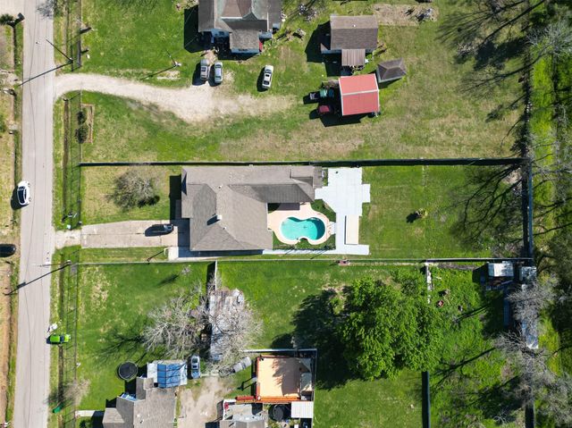 13902 Ambrose Street, Houston, TX 77045