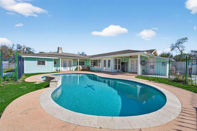 13902 Ambrose Street, Houston, TX 77045