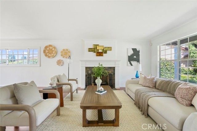 2500 Canyon View Lane, Pasadena, CA 91107