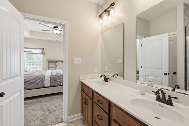 100 Minnow Cove Court, Nicholasville, KY 40356