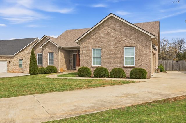 100 Minnow Cove Court, Nicholasville, KY 40356