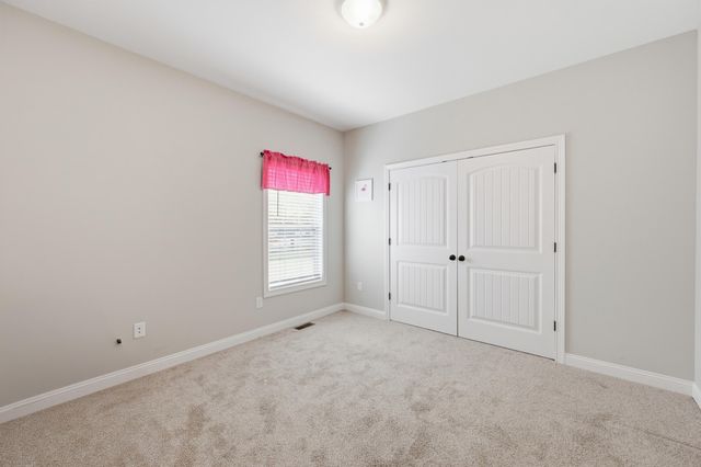 100 Minnow Cove Court, Nicholasville, KY 40356